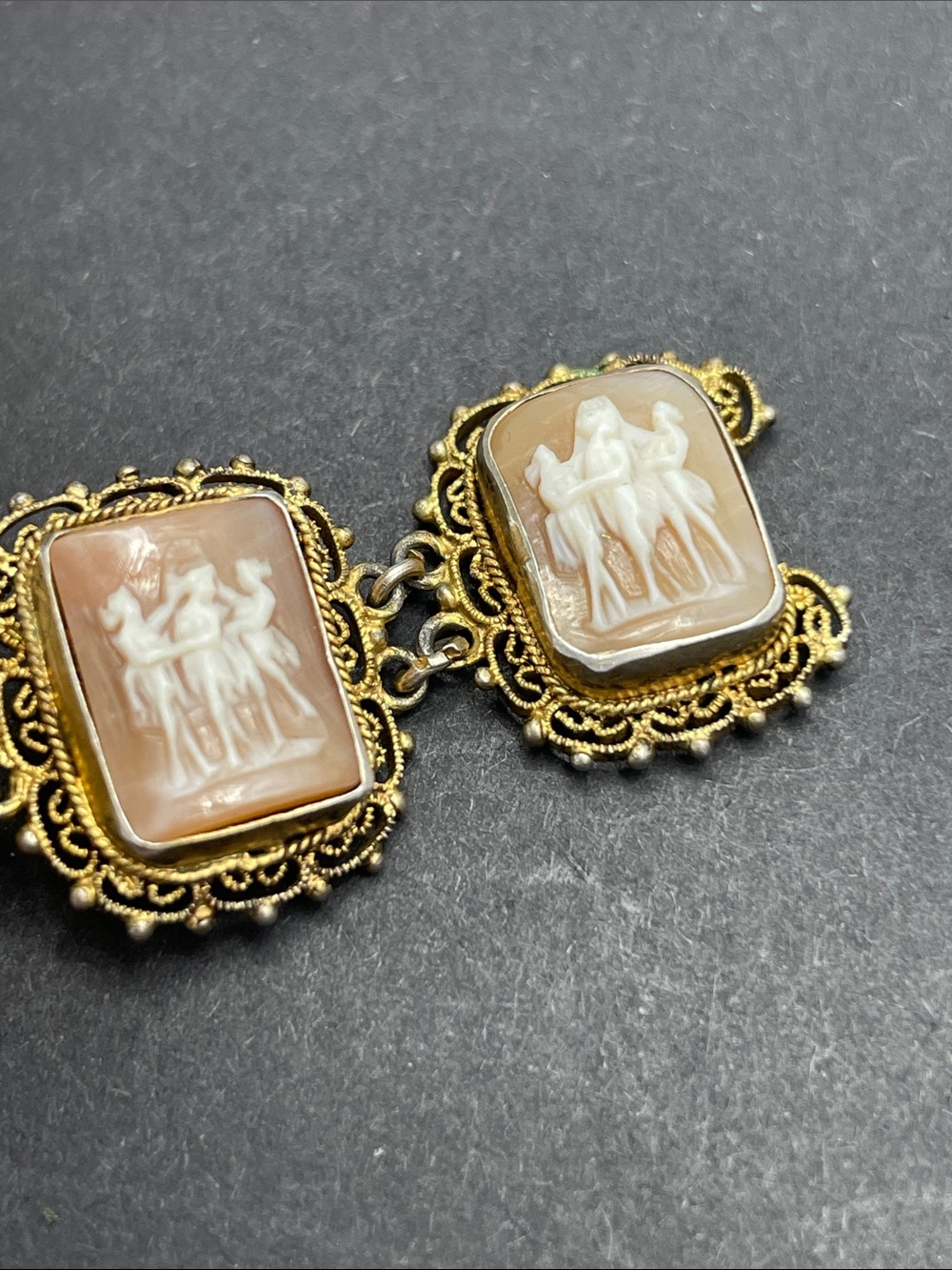 Three graces shell cameo panel vermeil bracelet vintage - Picture 6 of 10